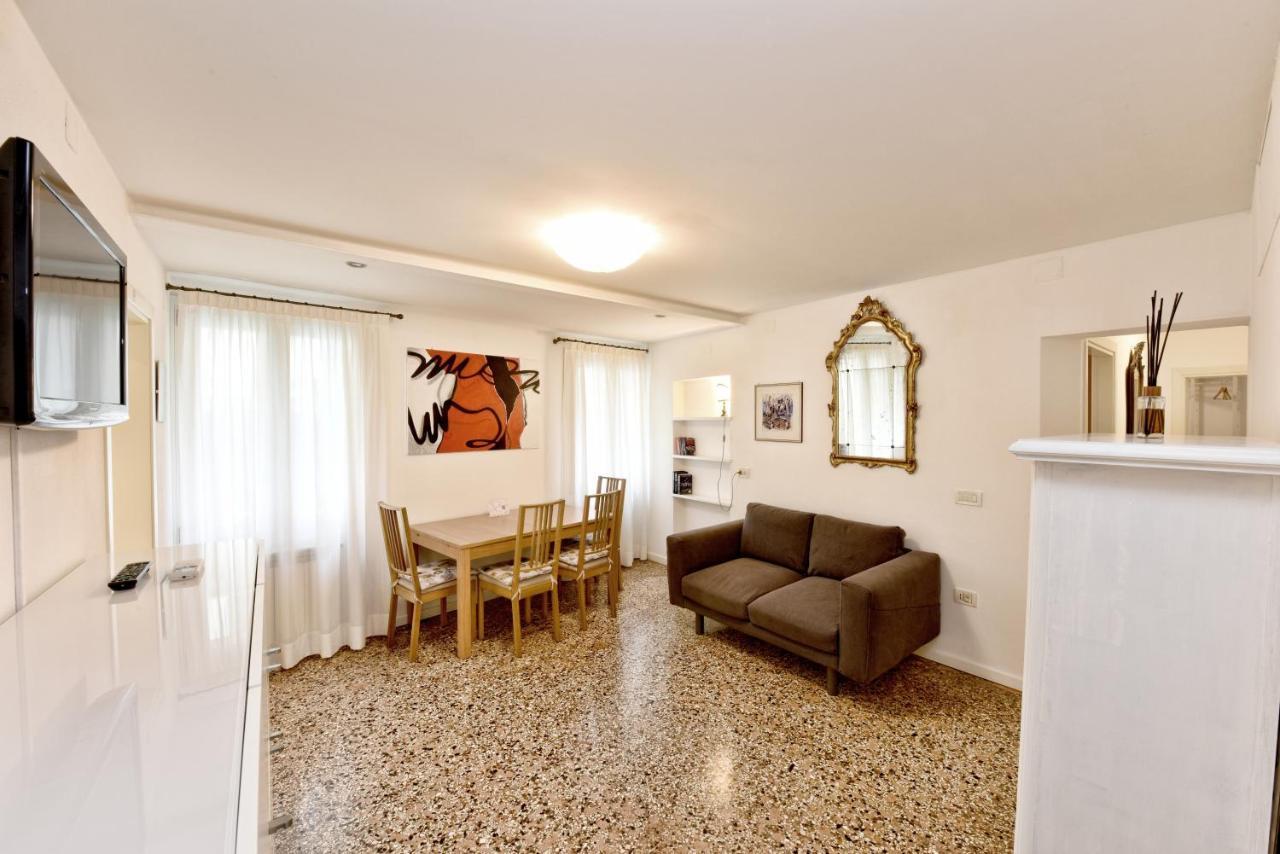 Casa Ai Greci - Central Apt In Castello ヴェネツィア エクステリア 写真